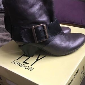 Fly London Foots